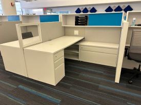 W6220 - Steelcase Answer Workstations