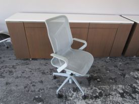 C61886 - Herman Miller Cosm Chair