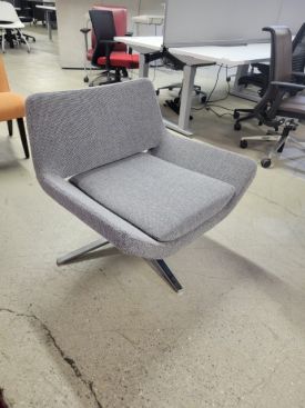 R6484 - B&B Italia Metropolitan Lounge Chairs