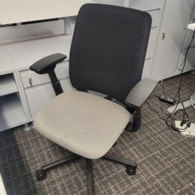 C61918 - Steelcase Amia Office Chairs