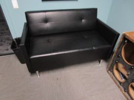 R6542 - Black Leather Loveseat