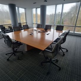 T12426 - Neinkamper  Meeting Table