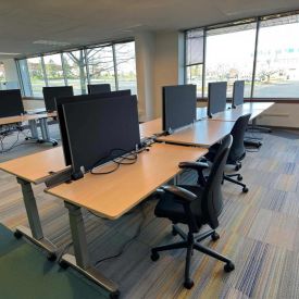 D12270 - Steelcase Ology Height-Adjustable Desks