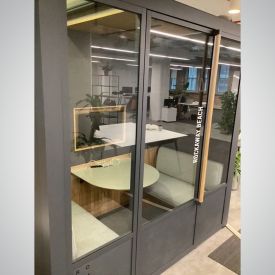 R6607 - ROOM Meeting Room